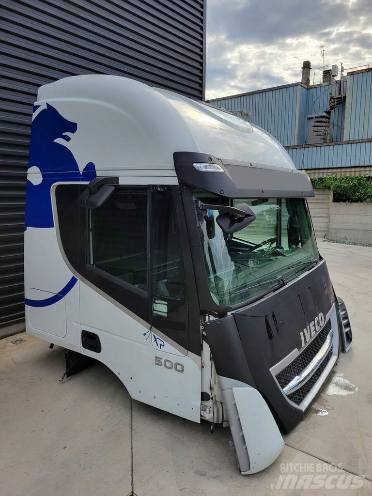 Iveco AS كابينة والداخلية