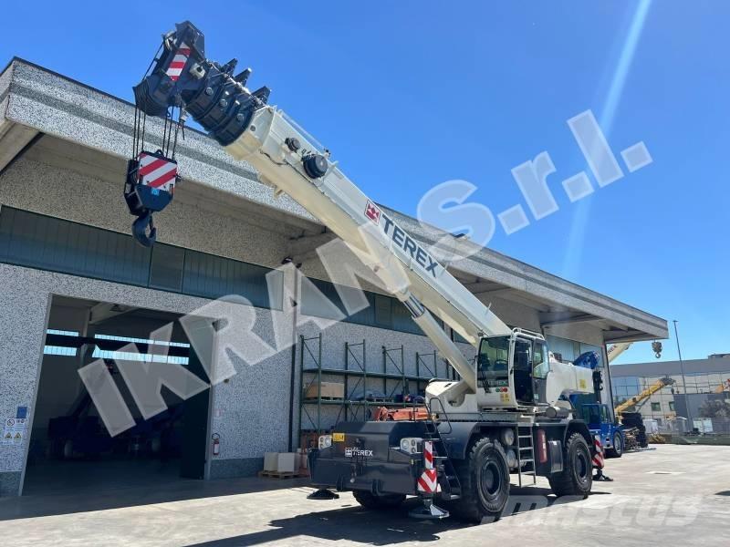 Terex Quadstar 1075L رافعات الطرق الوعرة