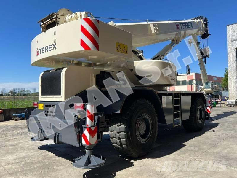 Terex Quadstar 1075L رافعات الطرق الوعرة