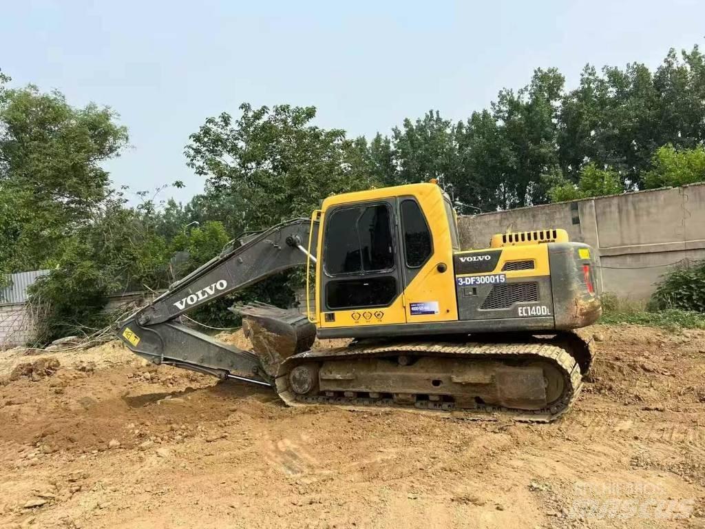 Volvo EC 140 حفارات زحافة