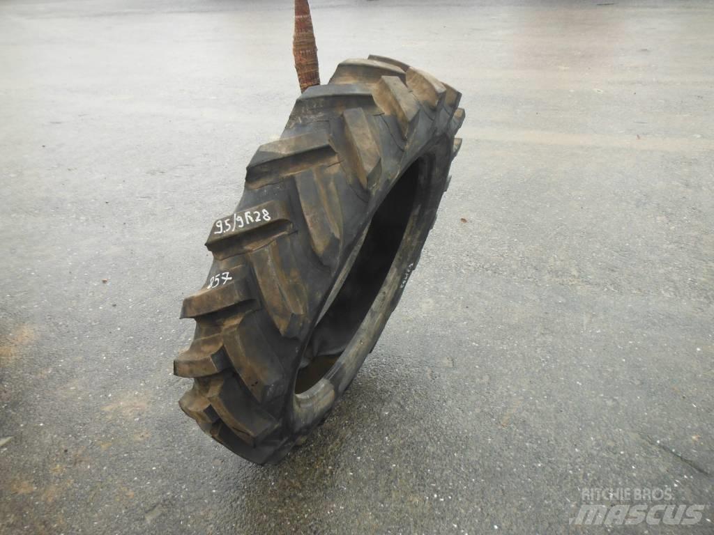 Michelin 9.5/9R28 الإطارات والعجلات والحافات