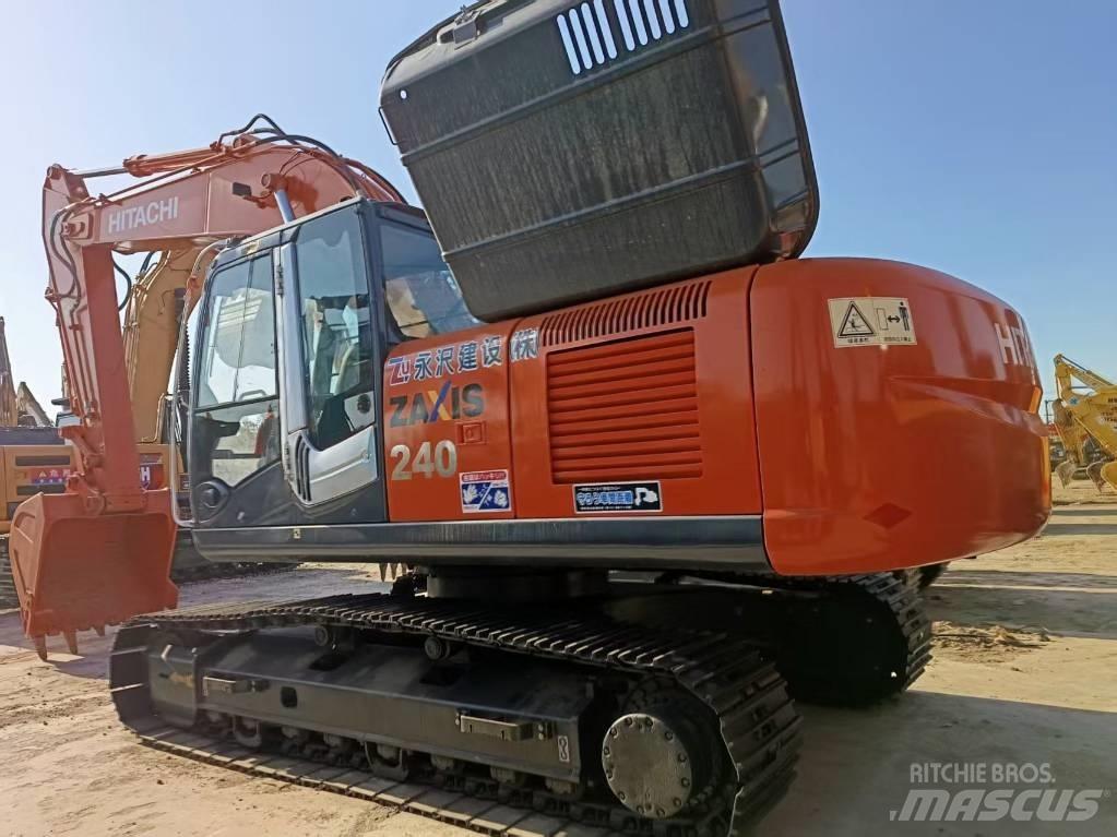Hitachi ZX 240 حفارات زحافة