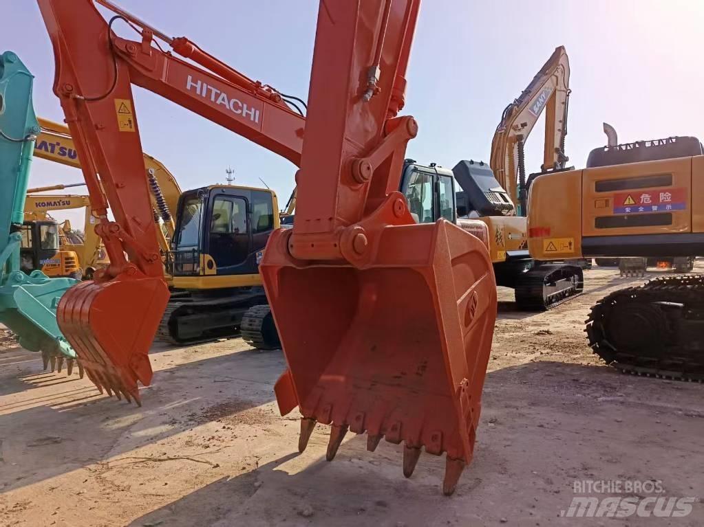 Hitachi ZX 240 حفارات زحافة