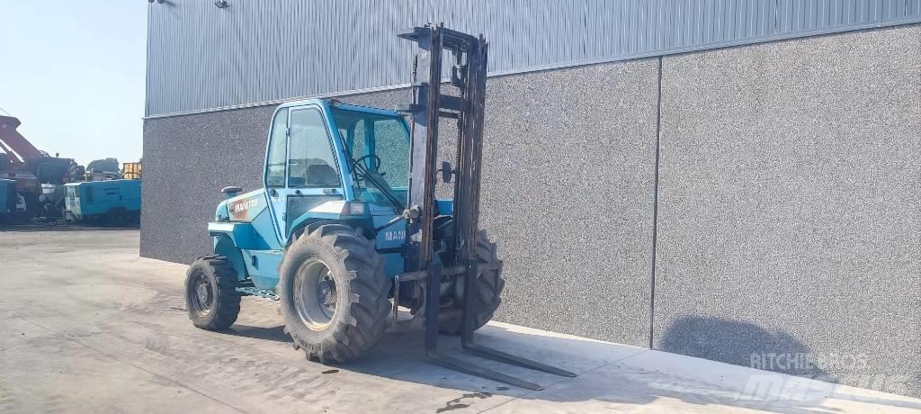 Manitou M 26.4 شاحنات الطرق الوعرة