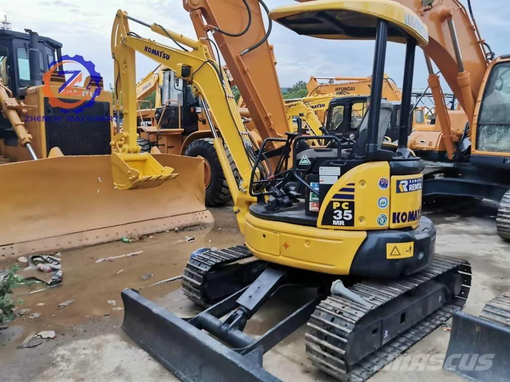 Komatsu PC 35 MR حفارات صغيرة أقل من 7 طن (حفارات صغيرة)