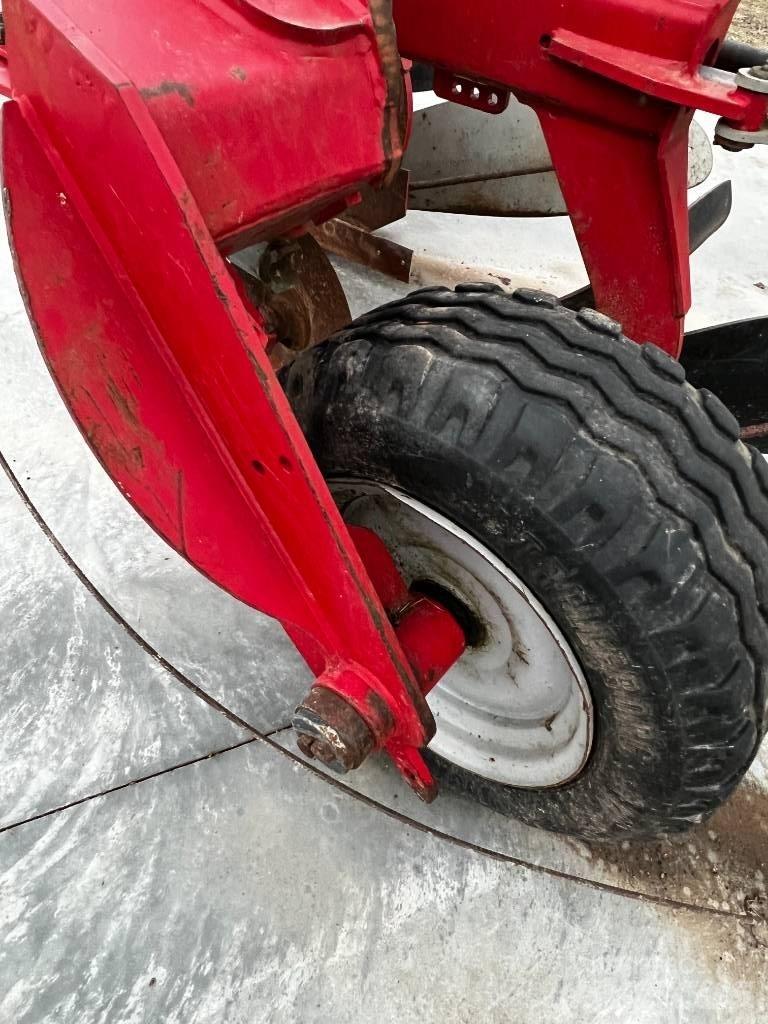 Agrolux XRT 41075 AX محاريث عكسية