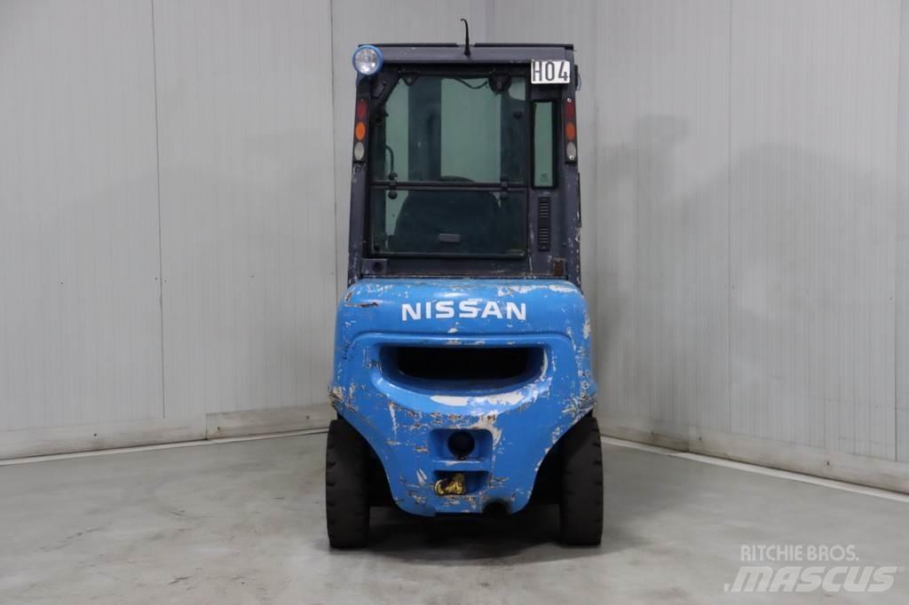 Nissan FGD02A30Q شاحنات الديزل
