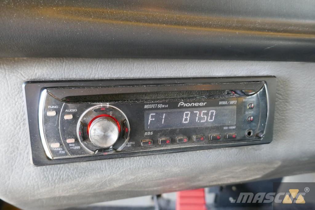 CAT 772 شاحنات المخلفات الصلبة