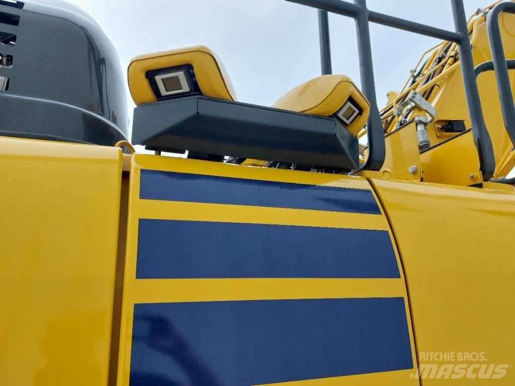 Komatsu PC210LC-11 حفارات زحافة