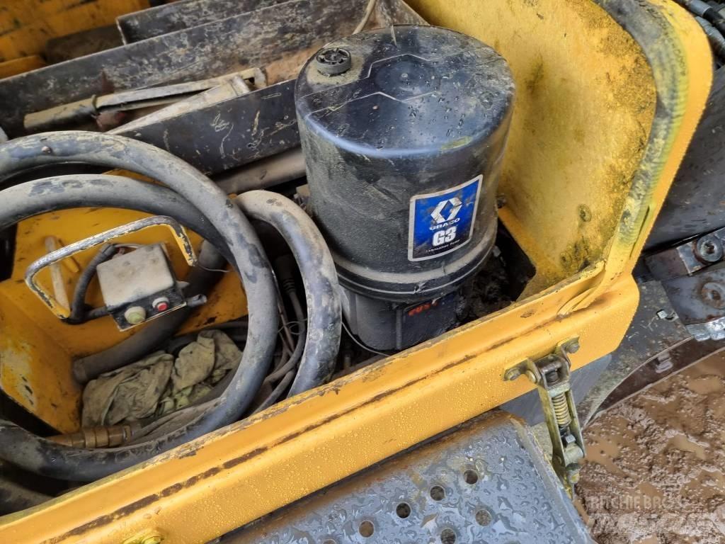 Volvo EC 290 C L حفارات زحافة