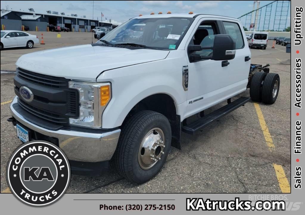 Ford F 350 XL SD شاحنات بمقصورة وهيكل