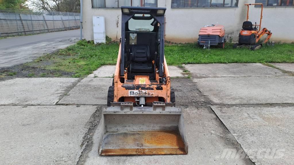Bobcat s 70 لوادر انزلاقية التوجيه