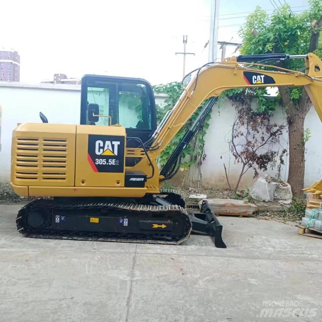 CAT 305.5 حفارات صغيرة أقل من 7 طن (حفارات صغيرة)