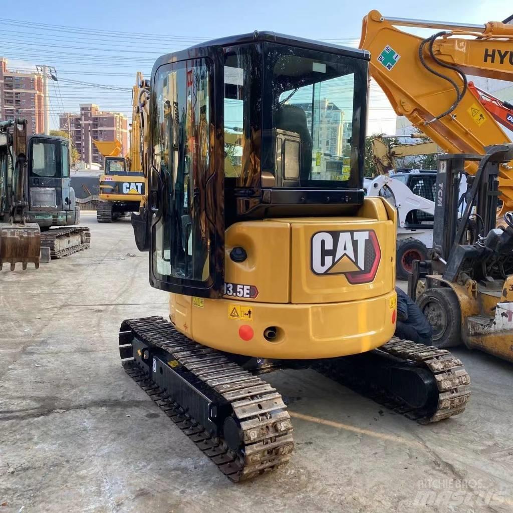 CAT 305.5 حفارات صغيرة أقل من 7 طن (حفارات صغيرة)