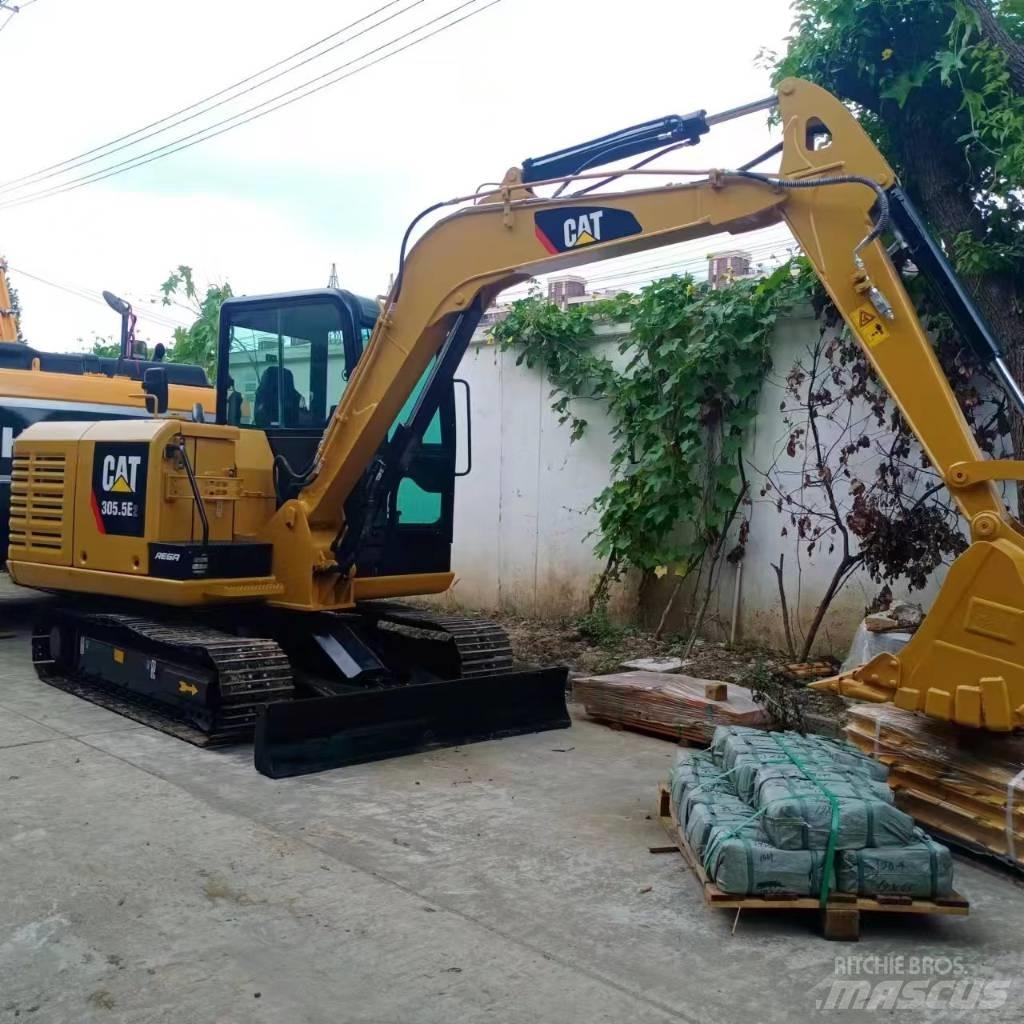 CAT 305.5 حفارات صغيرة أقل من 7 طن (حفارات صغيرة)