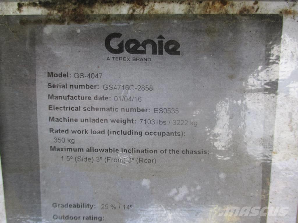 Genie GS 4047 رافعات مقصية الشكل