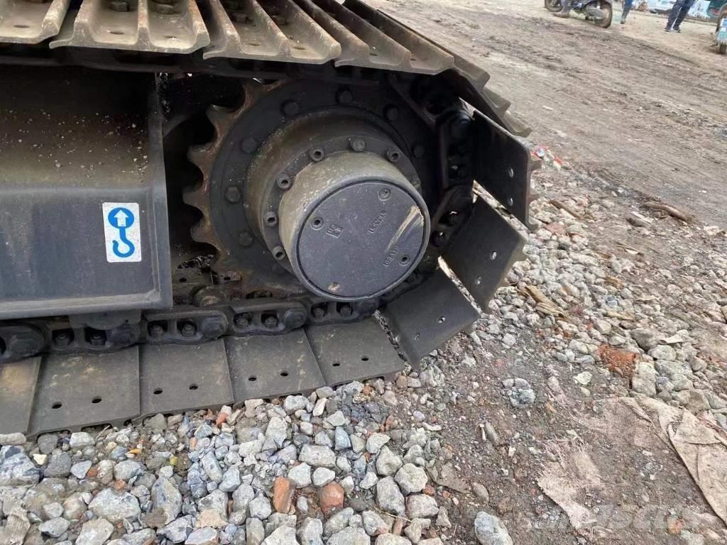 Hitachi Zaxis 70 حفارات زحافة