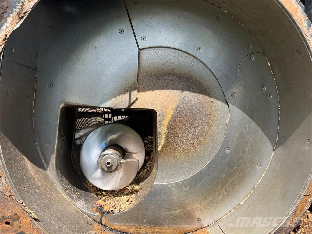 JENZ HEM 841 ماكينات تقطيع أخشاب الحراجة