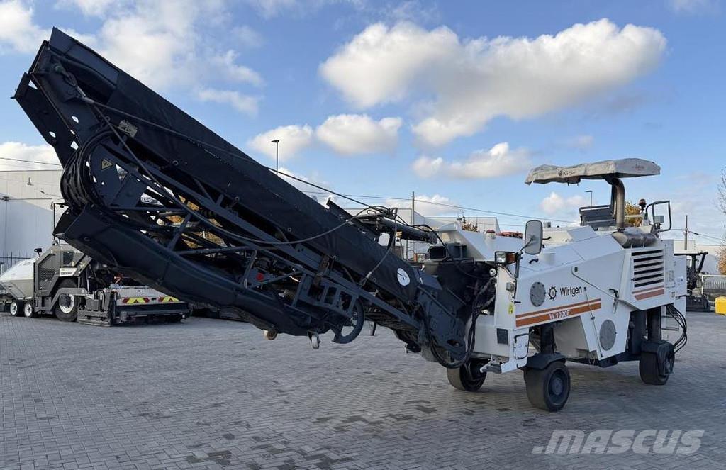 Wirtgen W 1000F ماكينات الكشط البارد للأسفلت