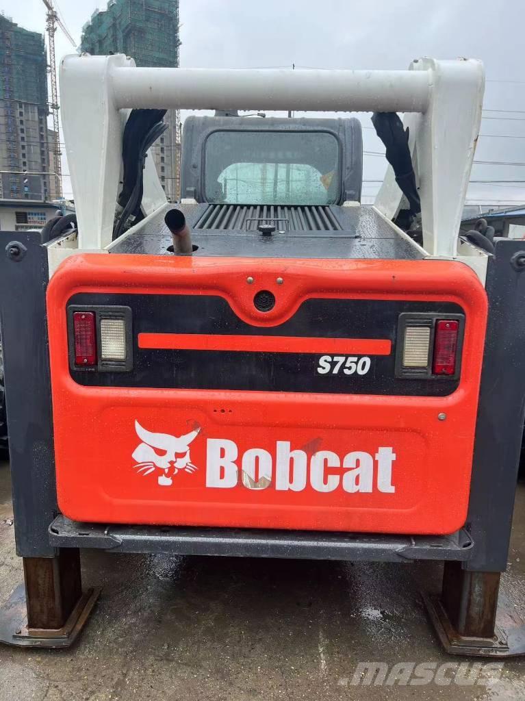 Bobcat S 450 حفارات زحافة