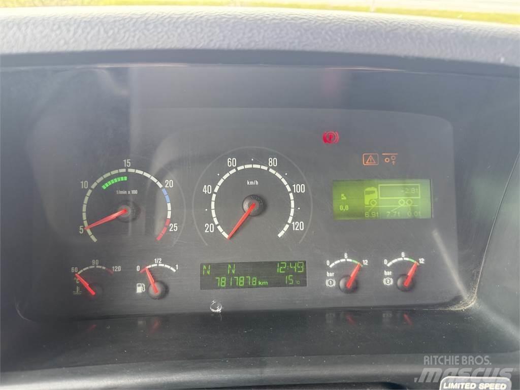 Scania R420 6X2 شاحنات الرافعات