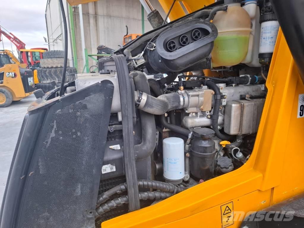 JCB 3 CX لوادر ذات جرافات عكسية