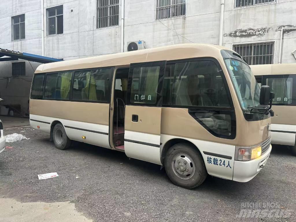 Toyota Coaster حافلة داخل المدينة