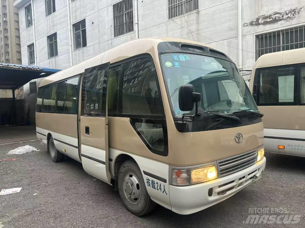Toyota Coaster حافلة داخل المدينة