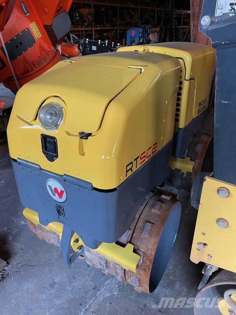Wacker Neuson RTSC2 مداحل رجاجة مجرورة
