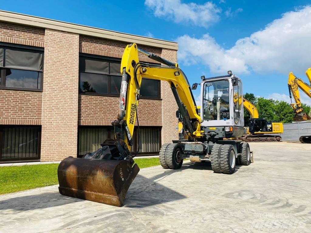 Wacker Neuson 6503 حفارات بعجل