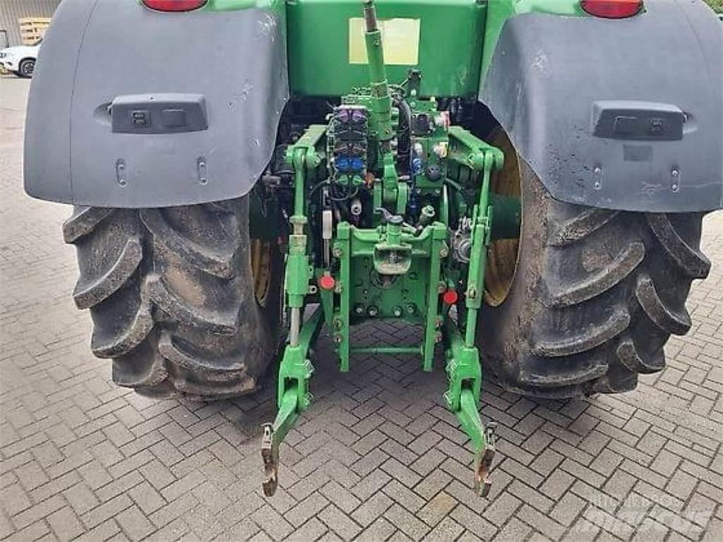 John Deere 7290 R الجرارات