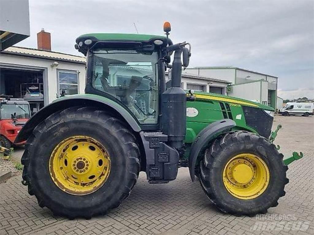 John Deere 7290 R الجرارات