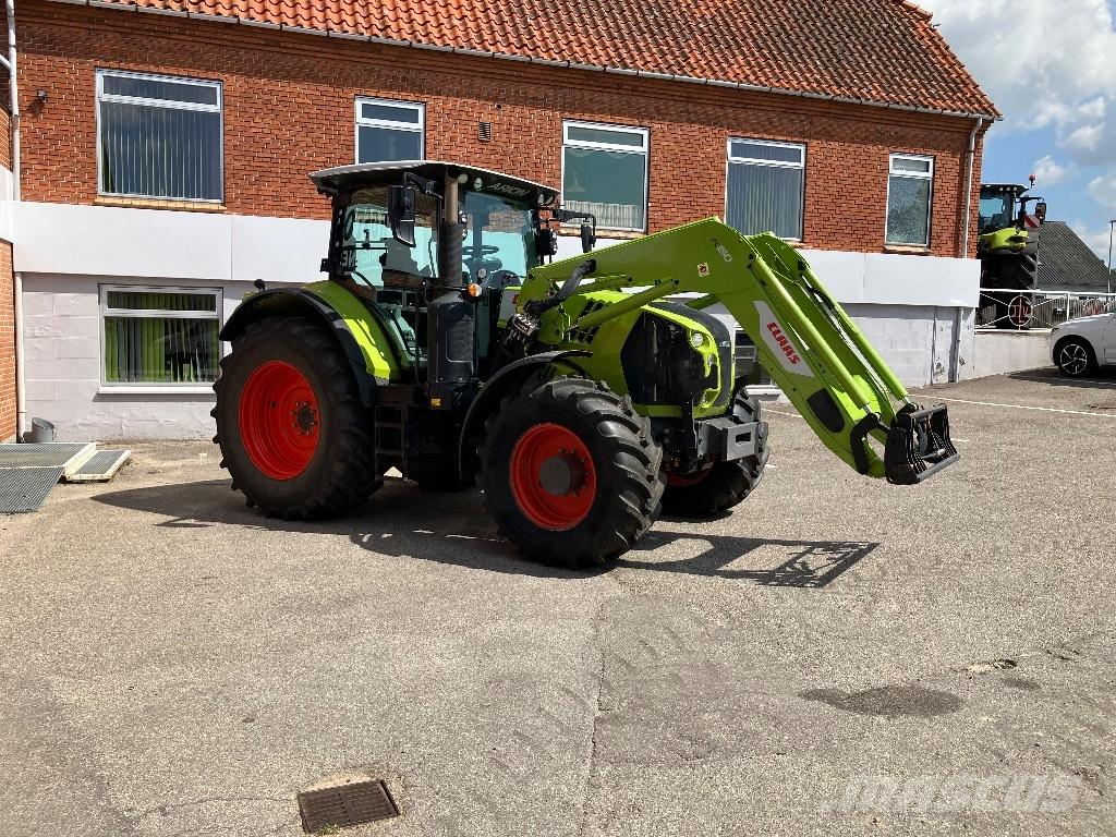CLAAS Arion 650 CIS+ الجرارات