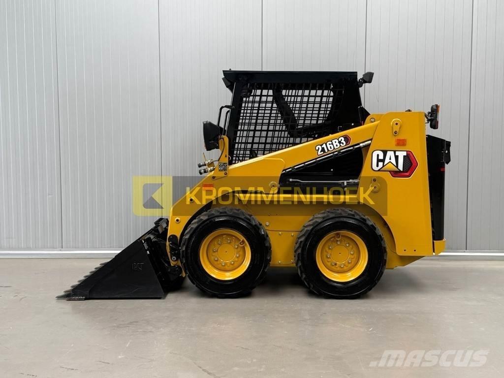 CAT 216 B3 لوادر انزلاقية التوجيه