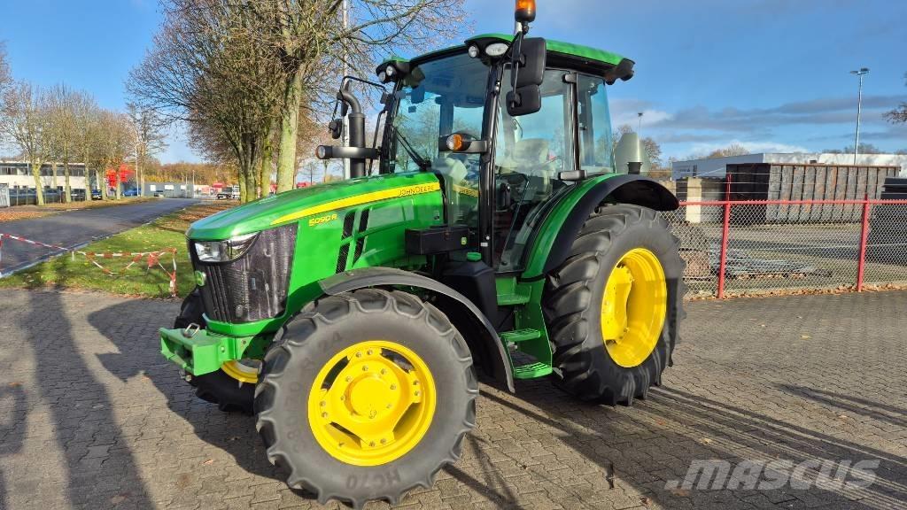 John Deere 5090 R الجرارات