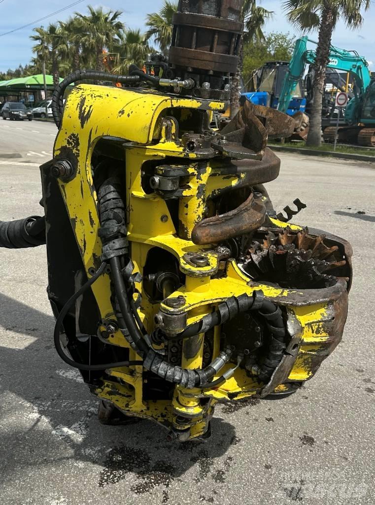 John Deere 1270 D حصادات