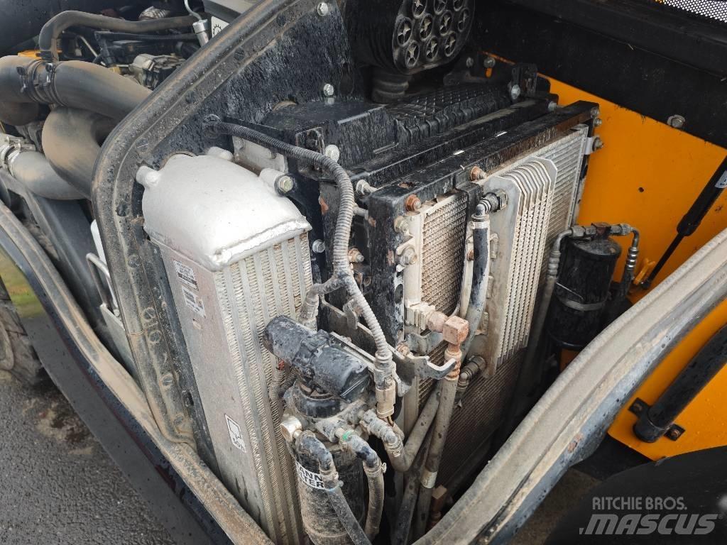JCB 536-60 Agri معدات مناولة لأغراض الزراعة
