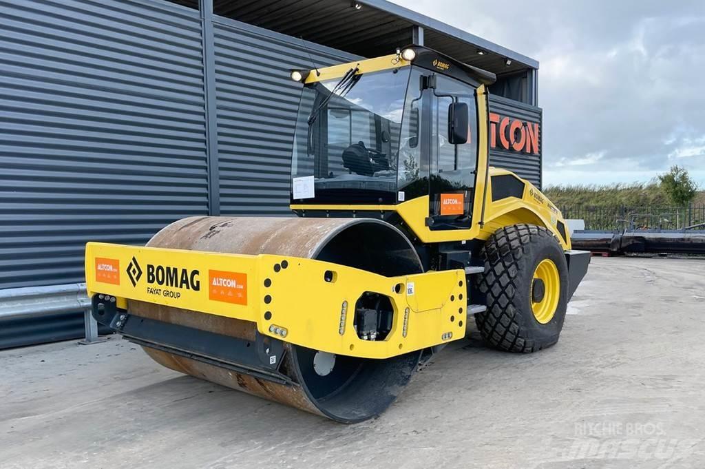 Bomag BW 213 D-5 مداحل أحادية الأسطوانة