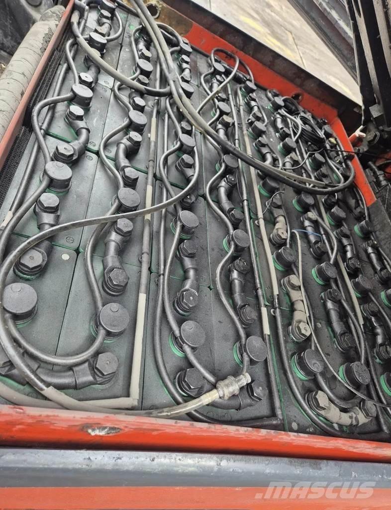 Linde h 25 شاحنات ذات رافعات شوكية تعمل بالكهرباء