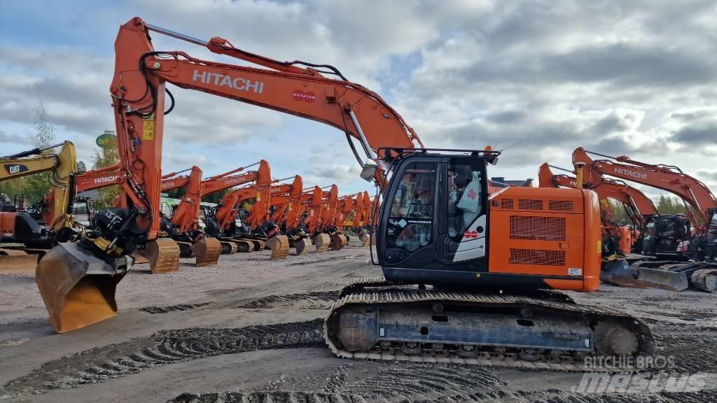 Hitachi ZX225USRLC-6 حفارات زحافة