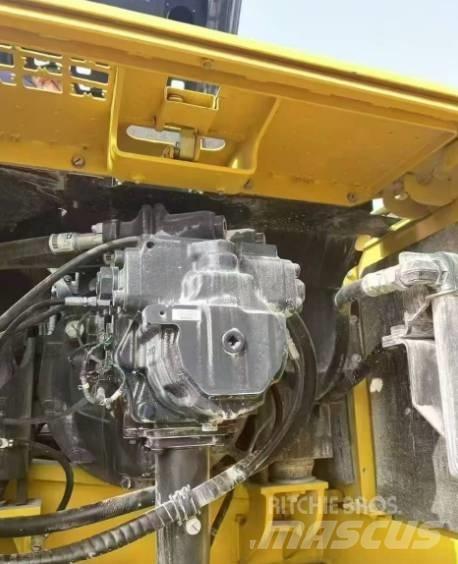 Komatsu 360-8MO حفارات زحافة