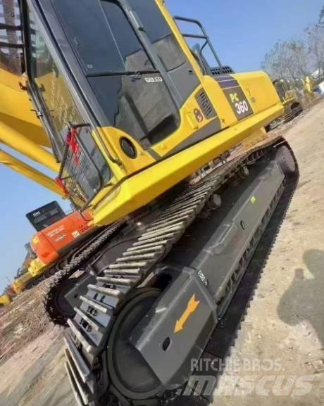 Komatsu 360-8MO حفارات زحافة
