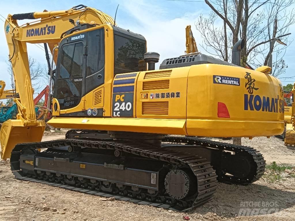 Komatsu PC 240 LC حفارات زحافة