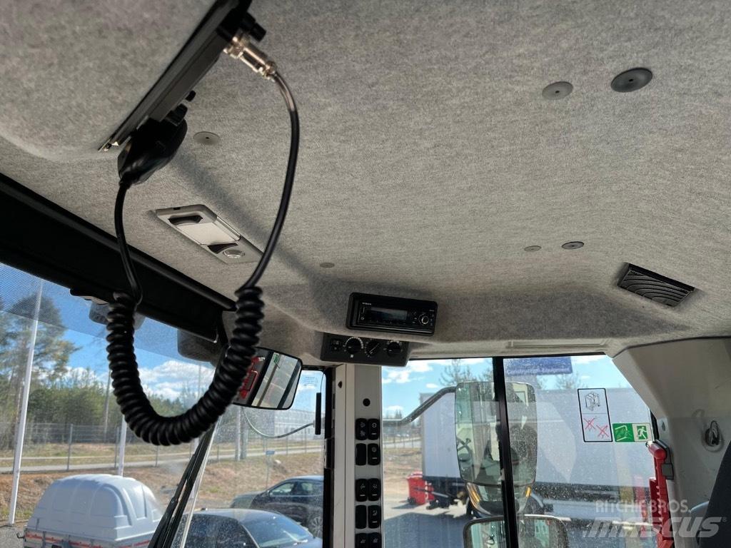 Volvo L 120 H لوادر بعجل