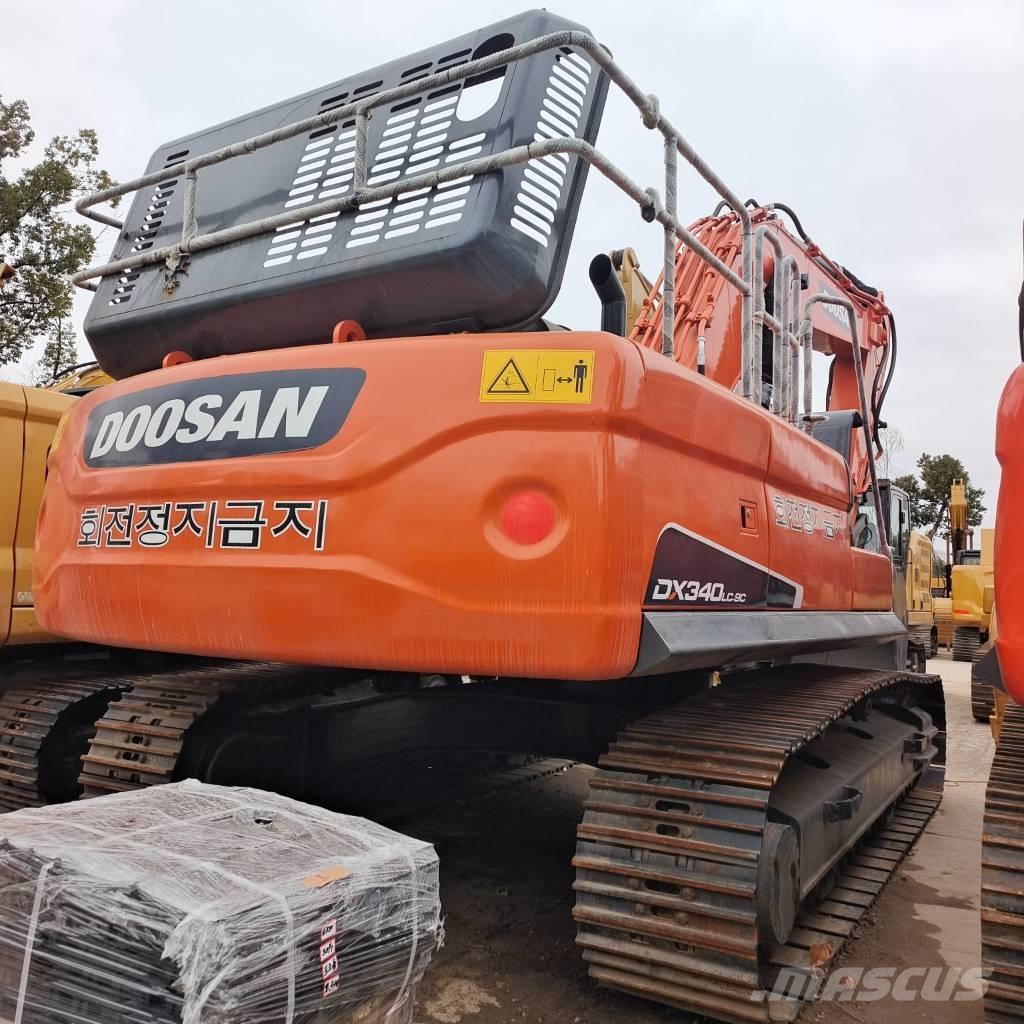 Doosan DX300LC-9C حفارات زحافة
