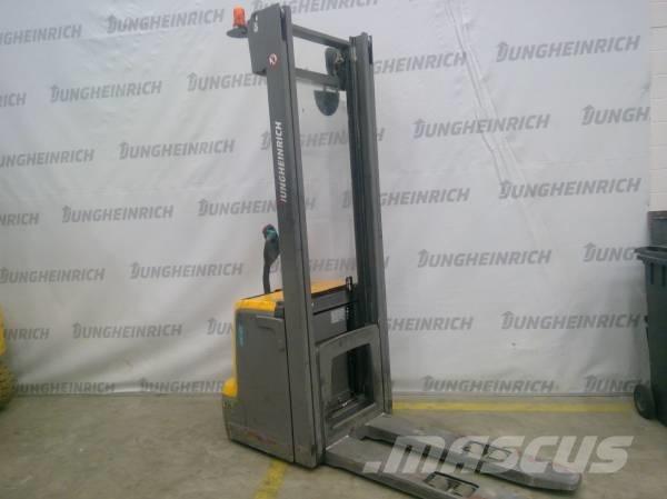 Jungheinrich EJC 220 معدات التكديس الجوالة