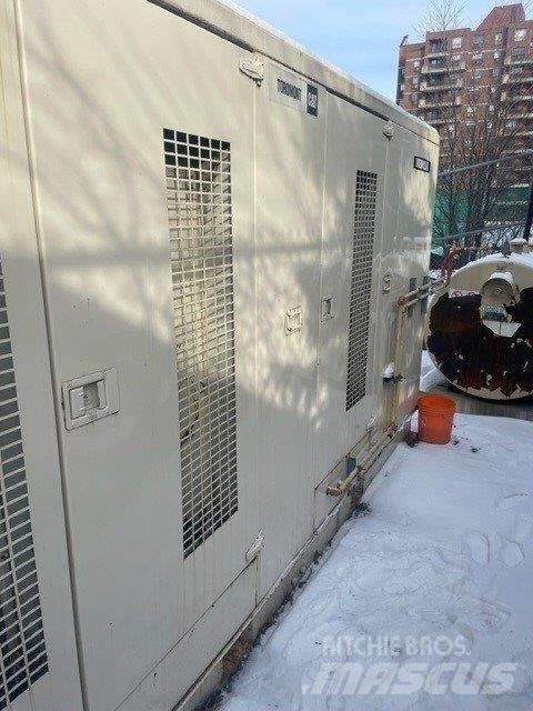 CAT XQ350, 600 Volt مولدات ديزل