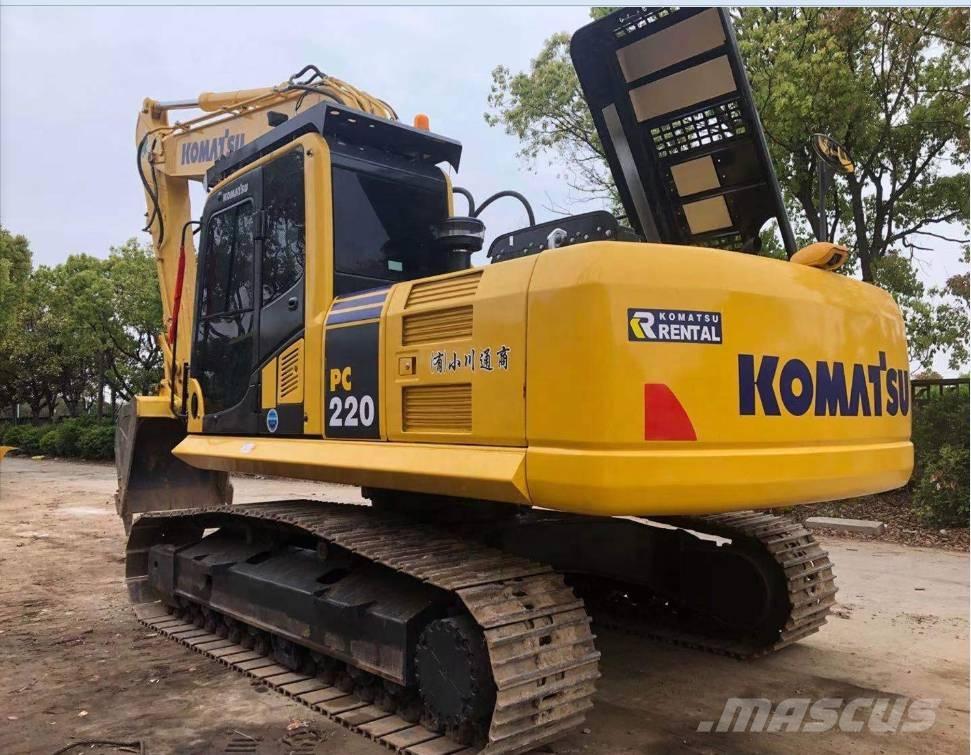 Komatsu pc220-8 حفارات زحافة