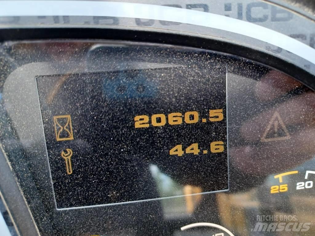 JCB 535-95 مناولات متداخلة
