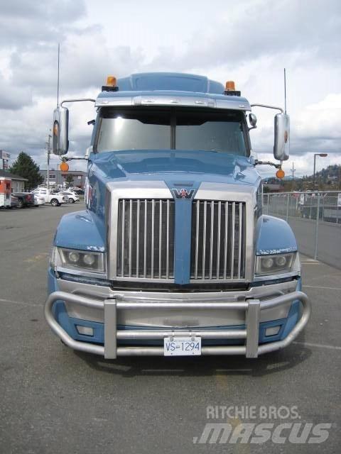 Western Star 5700 XE وحدات الجر